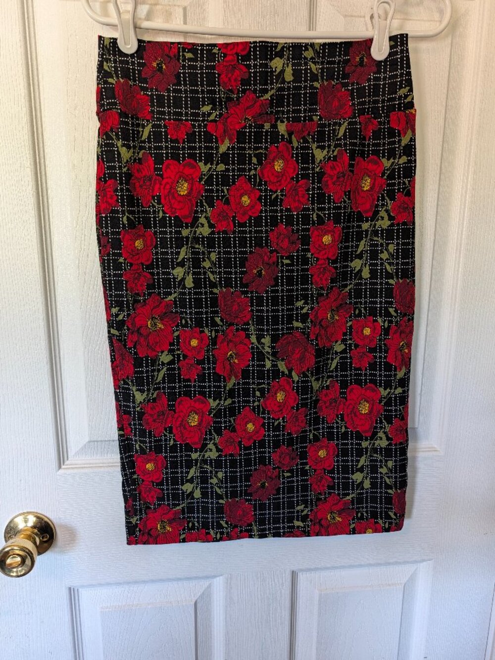 Size Large ABN Pencil Skirt Rose Plaid